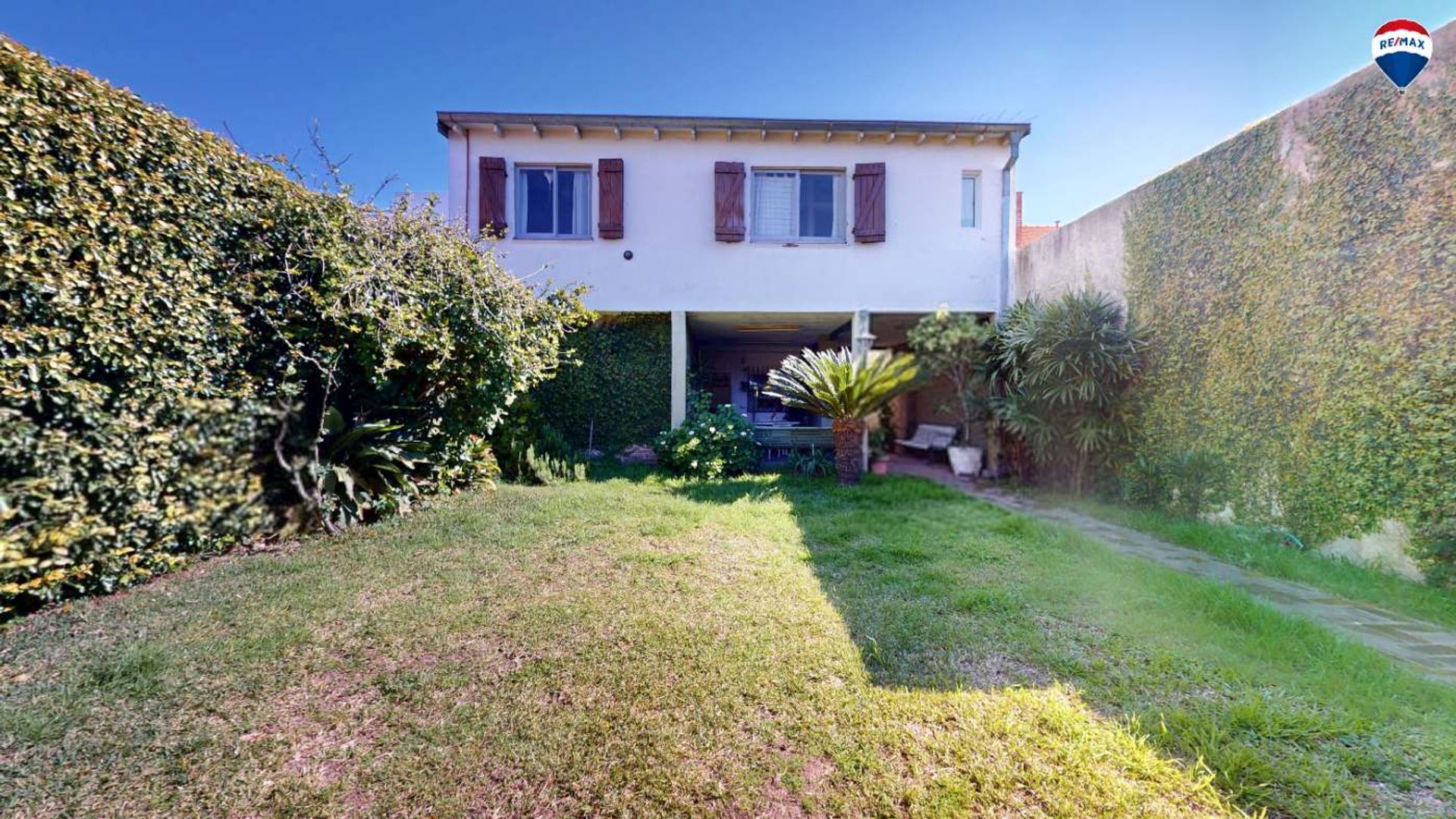 VENTA !! Casa Multifamiliar en corazon de Martinez