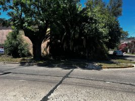 Lot for Sale in Boulogne with Housing