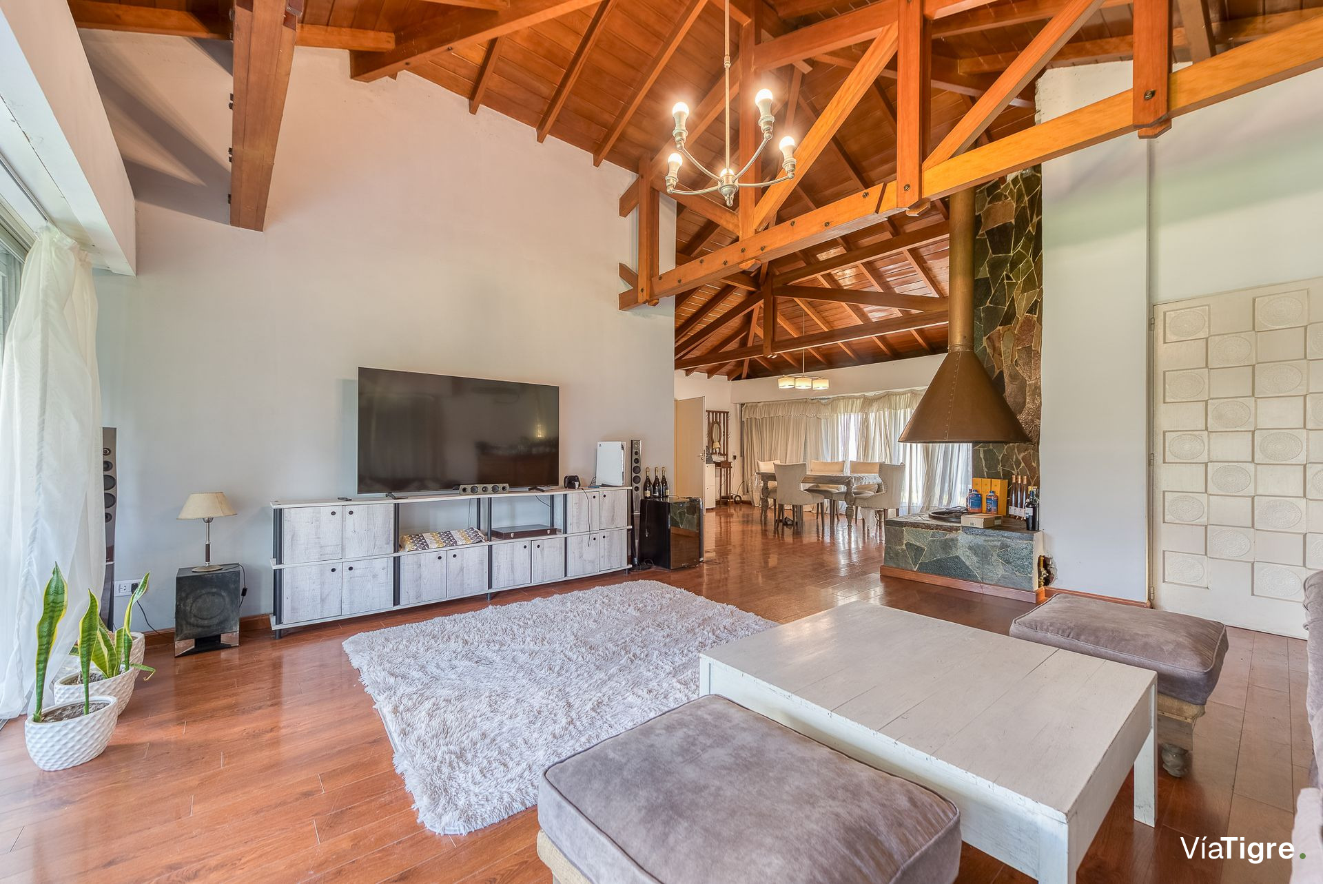 Casa en Venta 4 Amb. Barrio Hindú Don Torcuato
