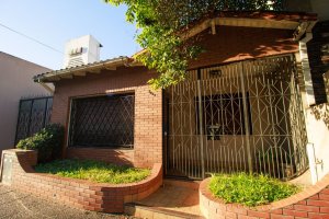 House for Sale 4 Rooms Hindu Neighborhood Don Torcuato