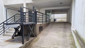 SALE 2 rooms with garage at 1/2 block Av. Maipú Vte. López