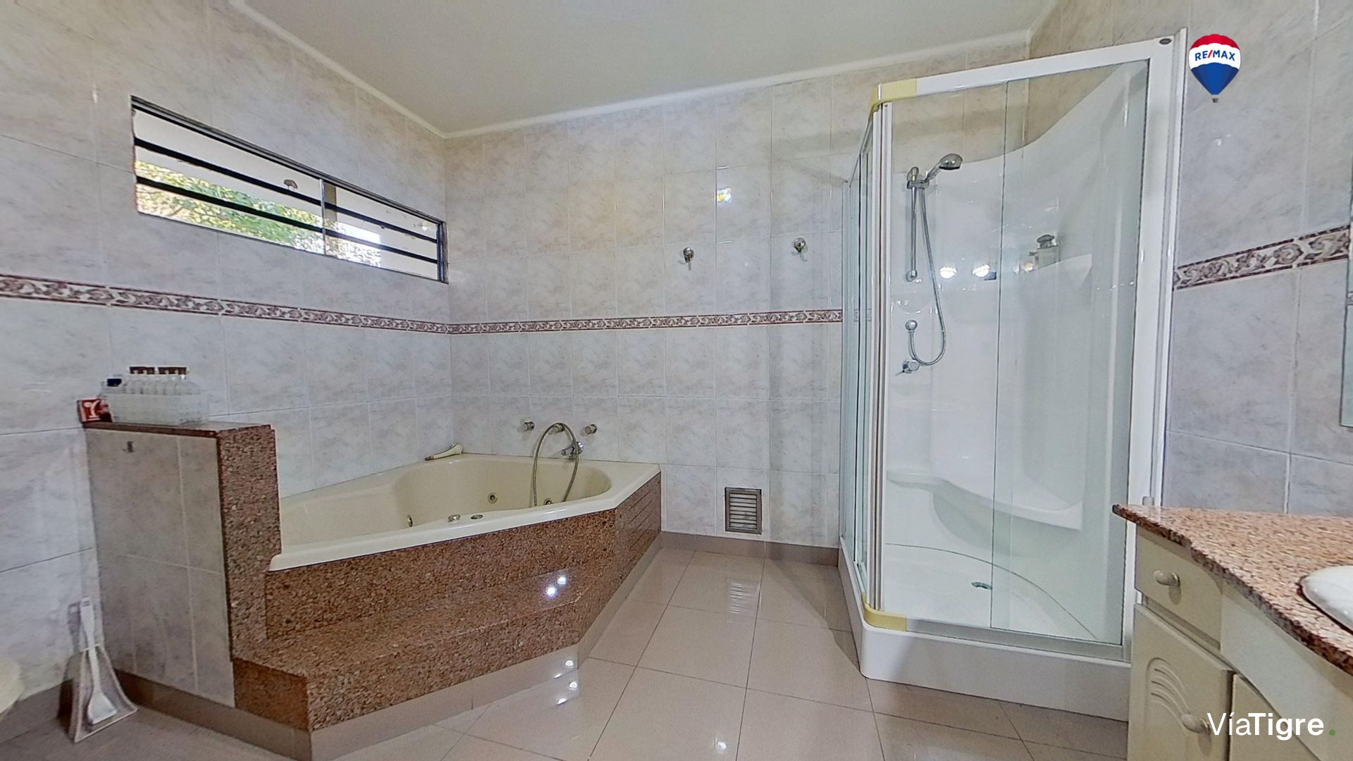 Casa 5 Ambientes Lote Propio En Martínez