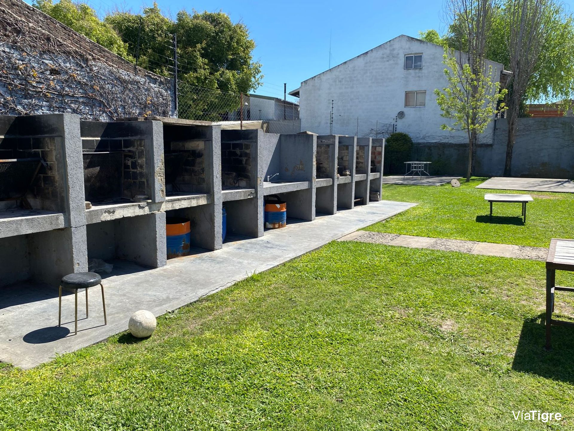 Alquiler En Tigre 2 Ambientes Con Balcon /Cochera