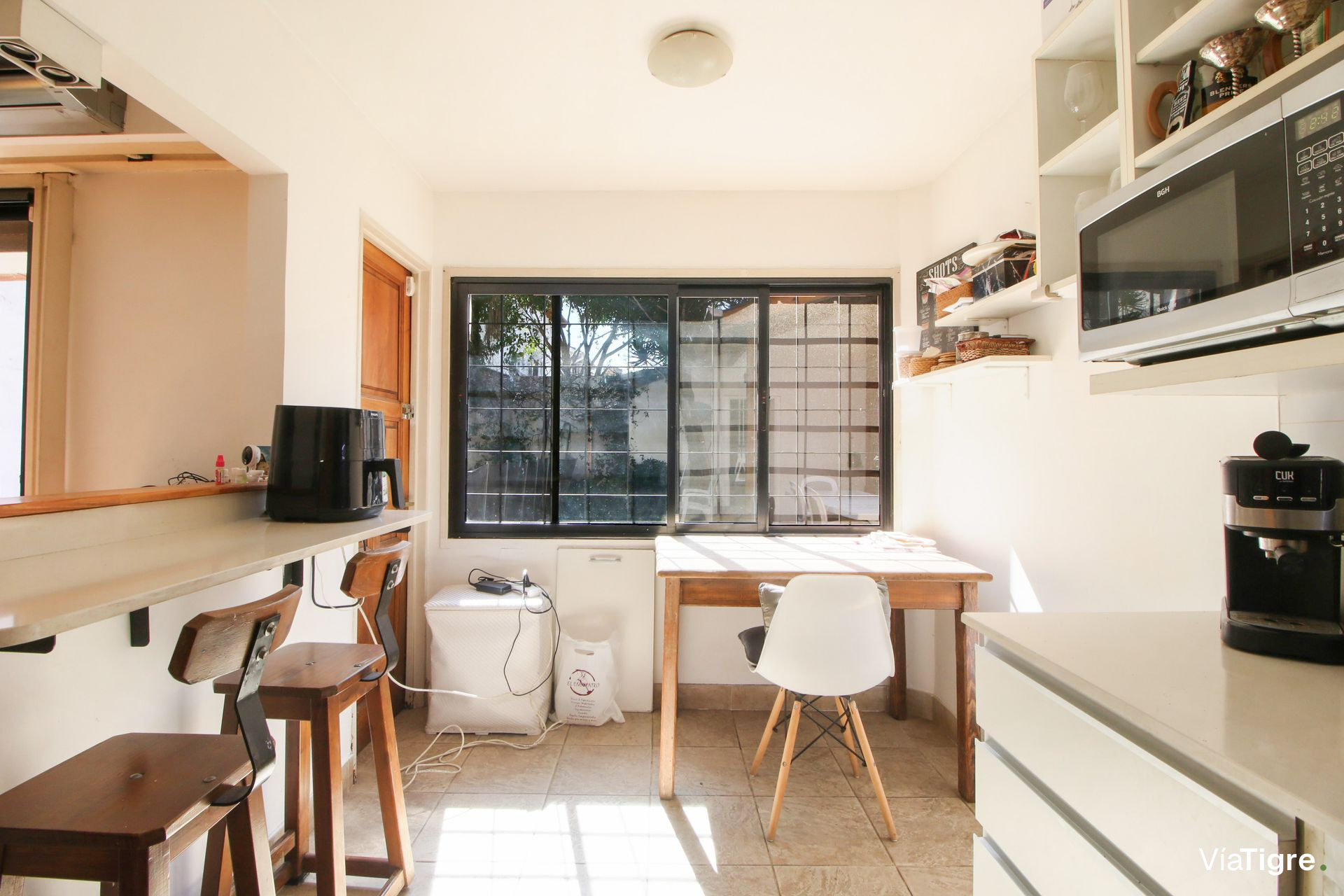 Alquiler En Tigre 2 Ambientes Con Balcon /Cochera
