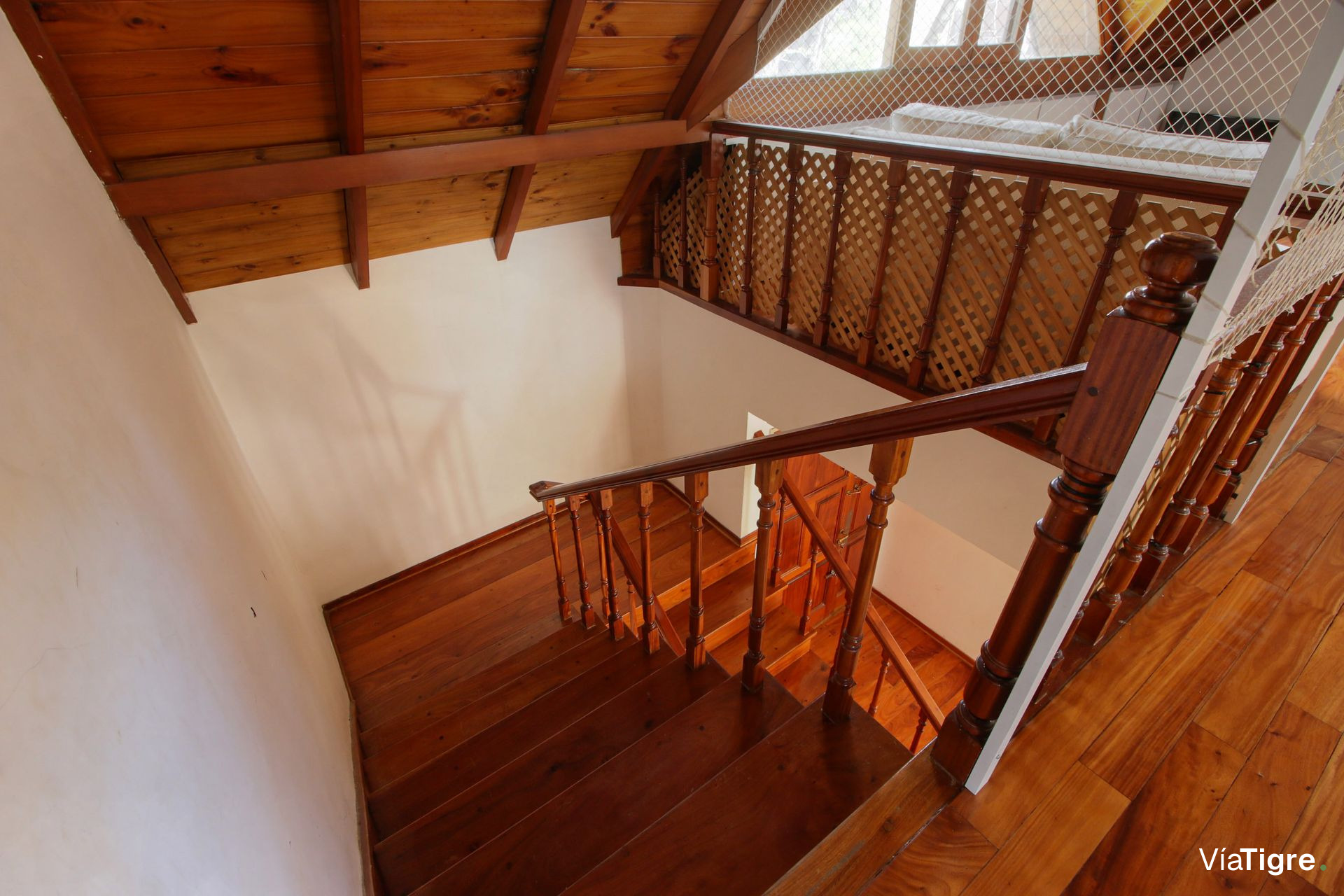 Alquiler En Tigre 2 Ambientes Con Balcon /Cochera