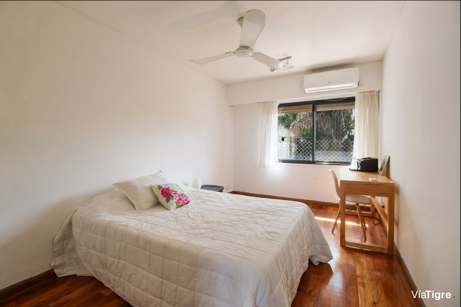 Alquiler En Tigre 2 Ambientes Con Balcon /Cochera
