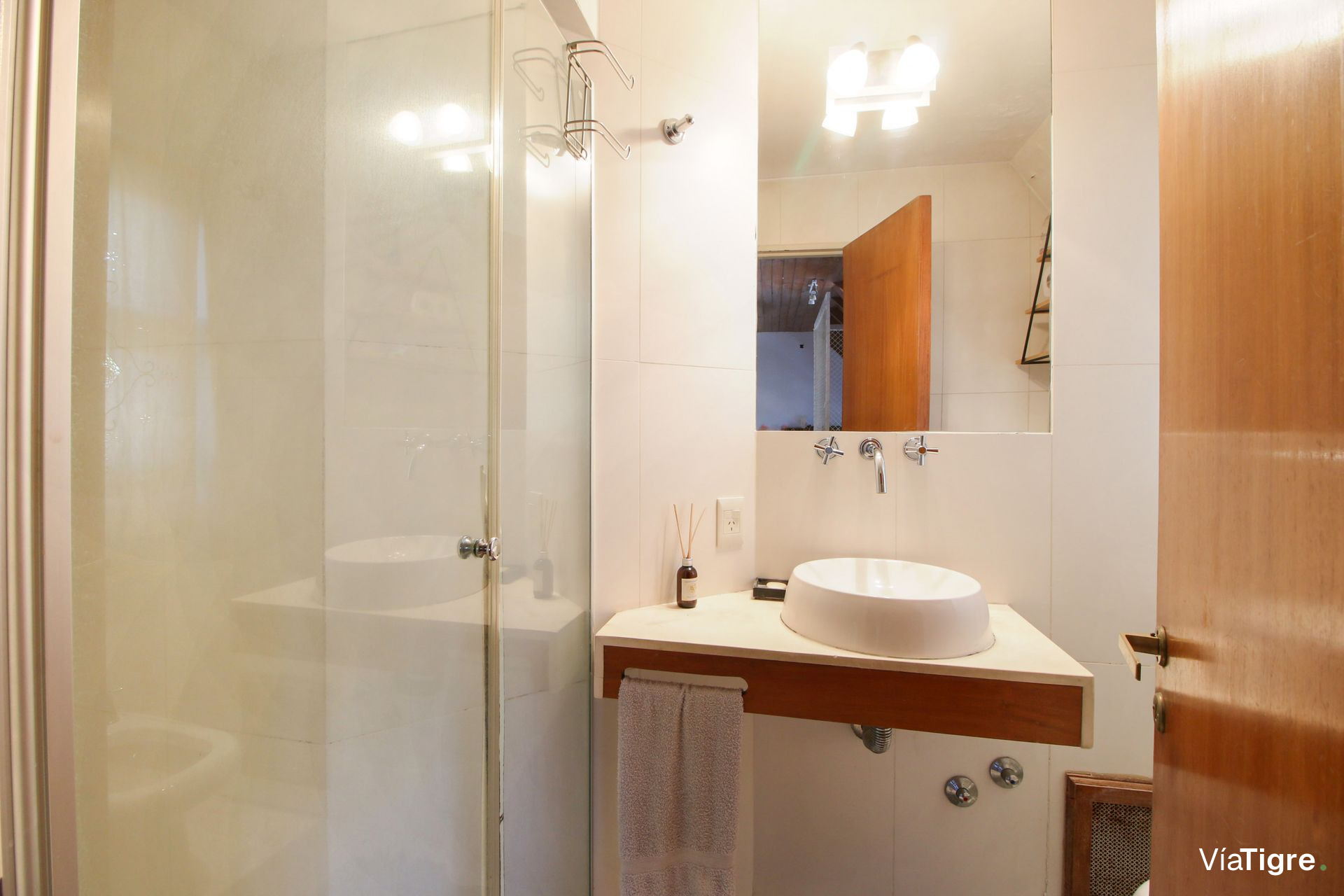 Alquiler En Tigre 2 Ambientes Con Balcon /Cochera