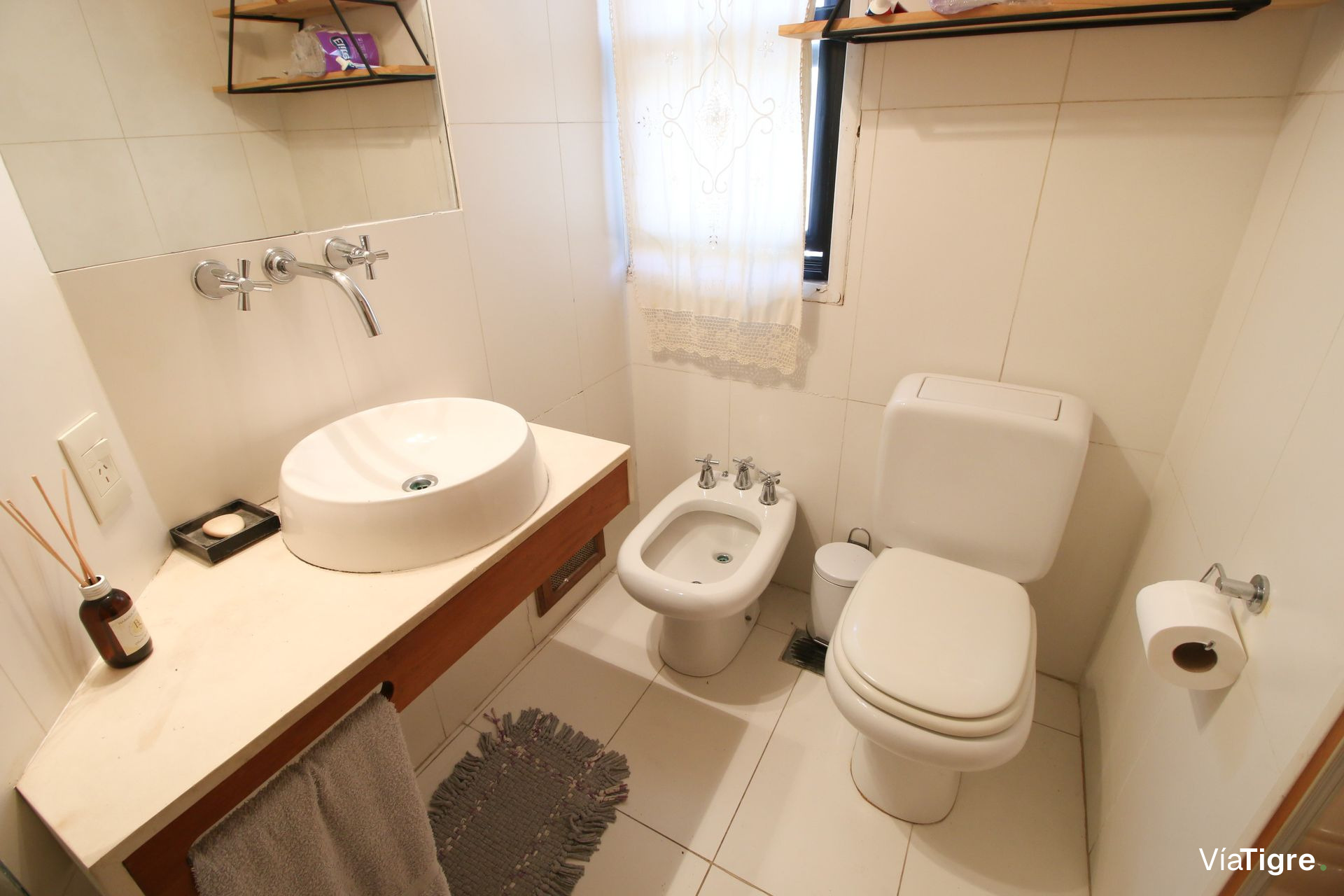 Alquiler En Tigre 2 Ambientes Con Balcon /Cochera