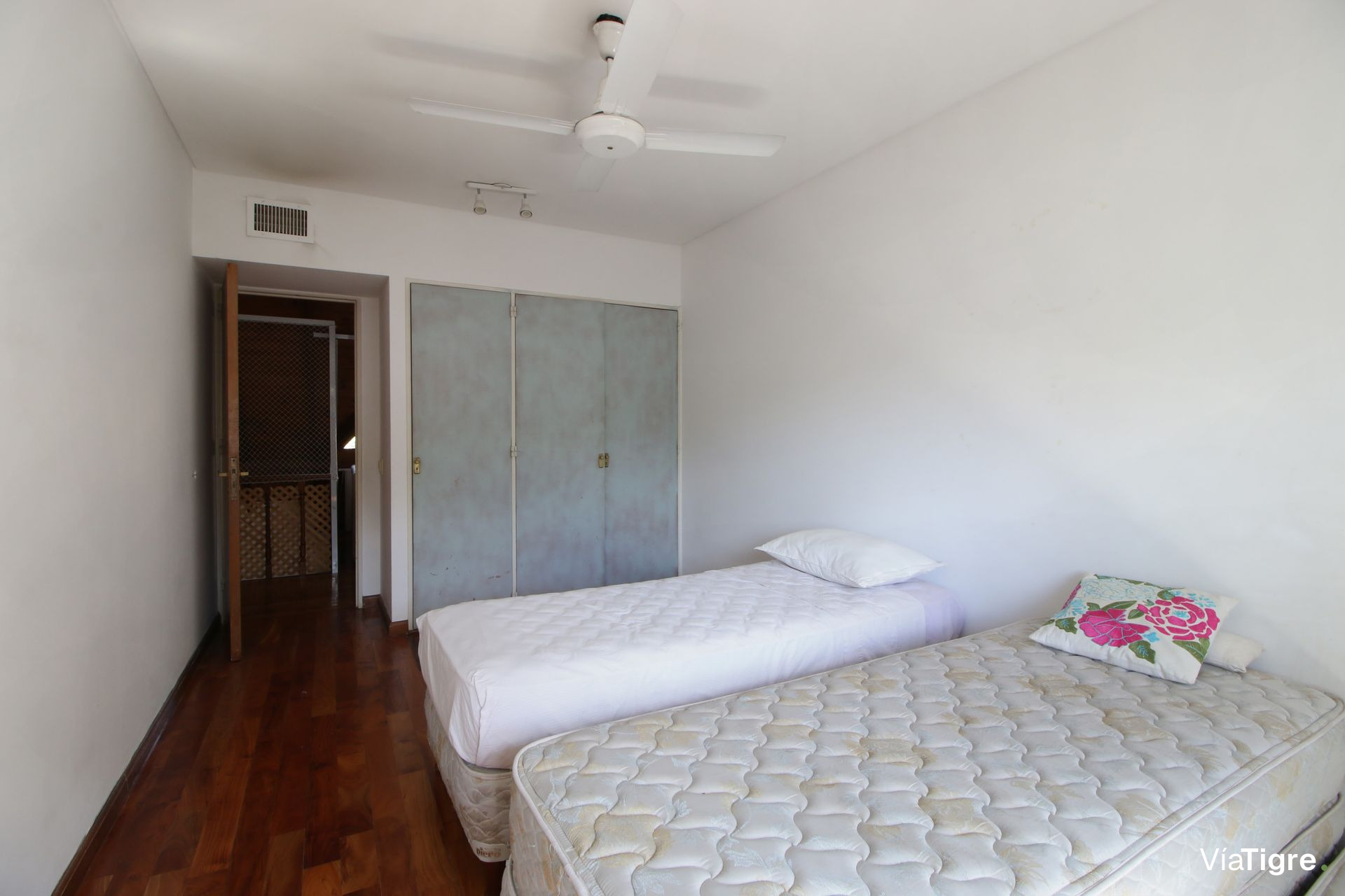 Alquiler En Tigre 2 Ambientes Con Balcon /Cochera