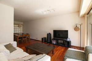 2-room rental in Tigre with balcony and garage