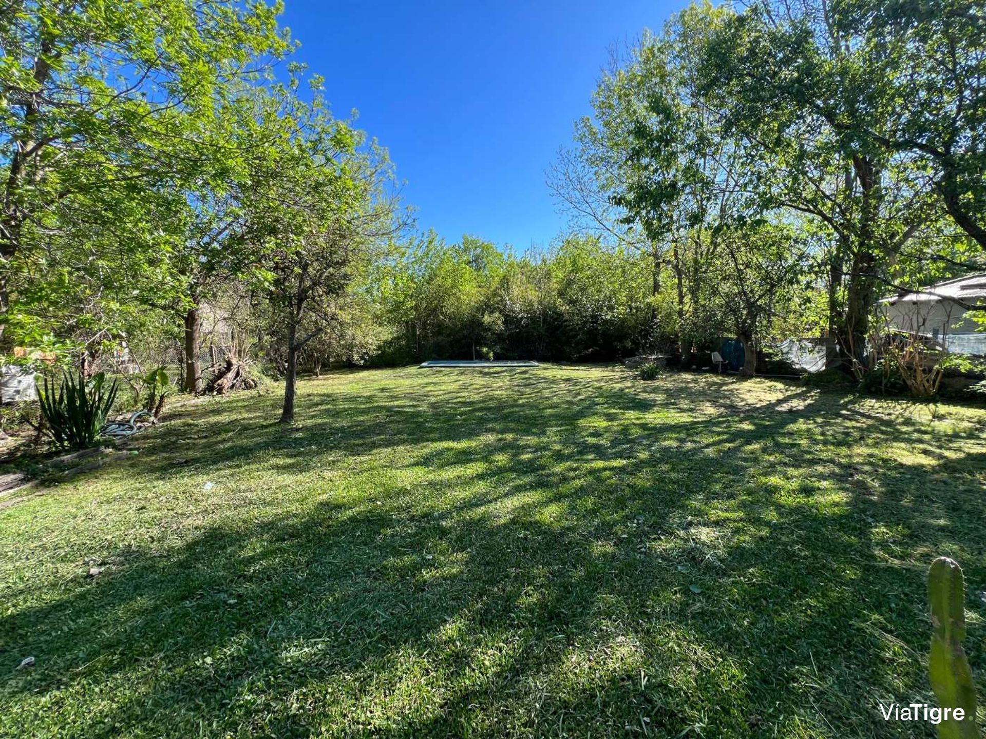 Venta Terreno Con Casa En Dique Lujan, Comercial