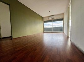 Venta Terreno Con Casa En Dique Lujan, Comercial