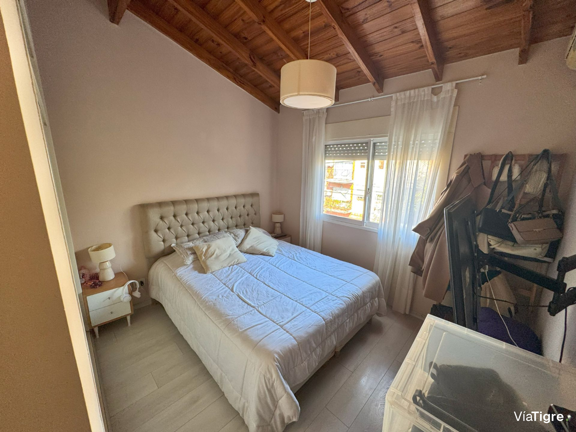 VENTA PISO ÚNICO 100mt OLIVOS 2 COCHERAS impecable