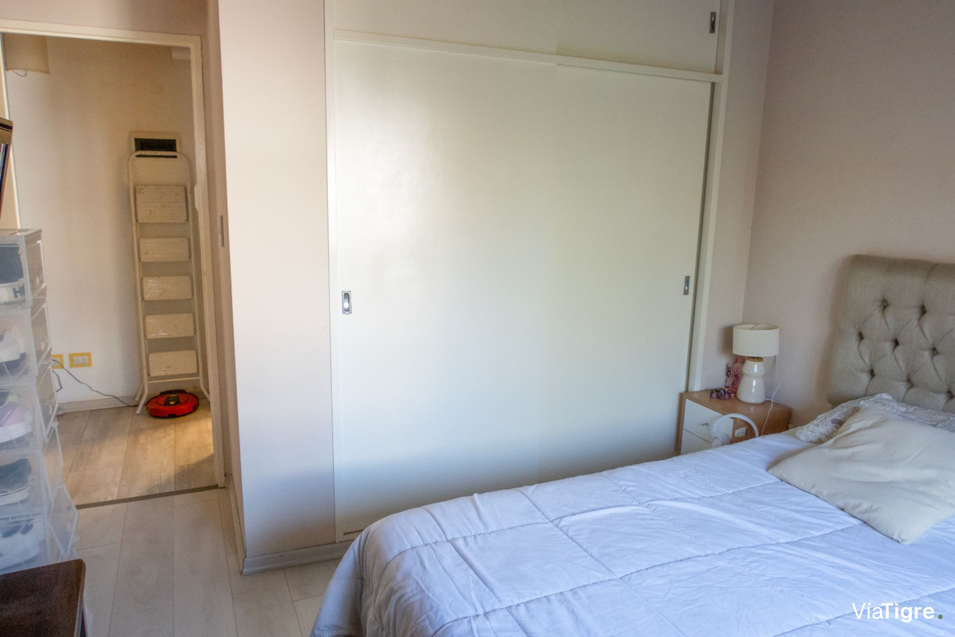 VENTA PISO ÚNICO 100mt OLIVOS 2 COCHERAS impecable