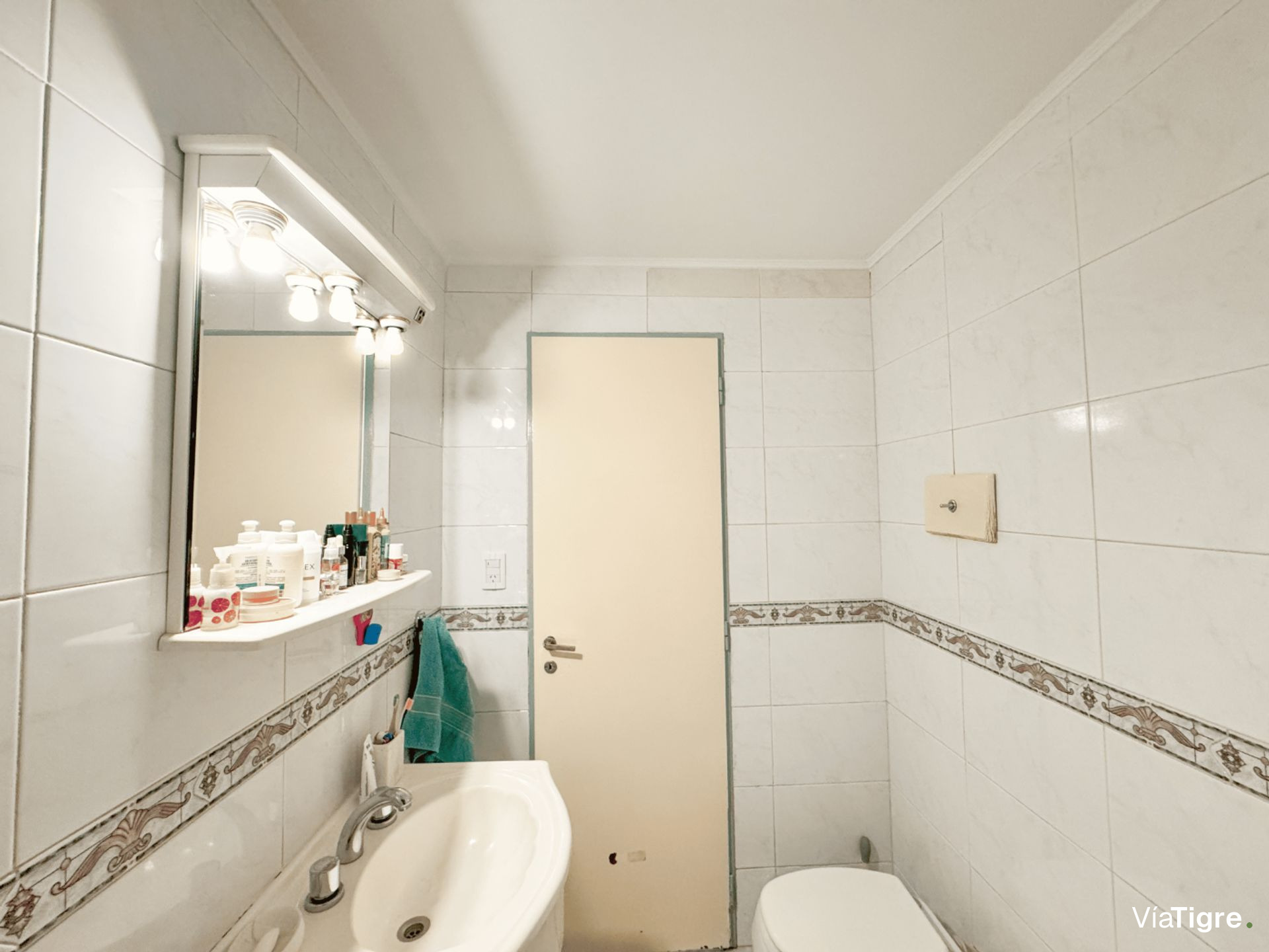 VENTA PISO ÚNICO 100mt OLIVOS 2 COCHERAS impecable