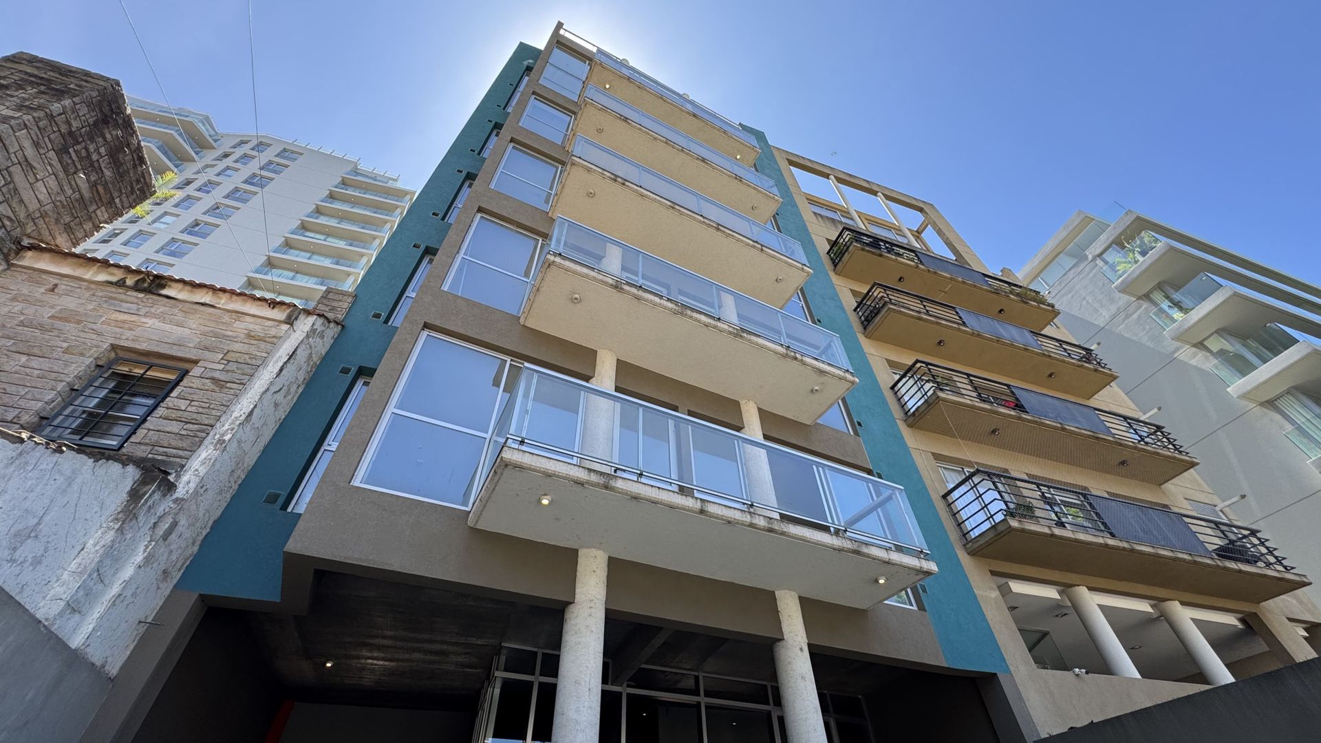 Alquiler Local En Bloque Edificio Vicente Lopez