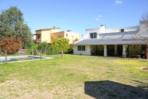 Commercial Space for Rent in Vicente Lopez Building Block