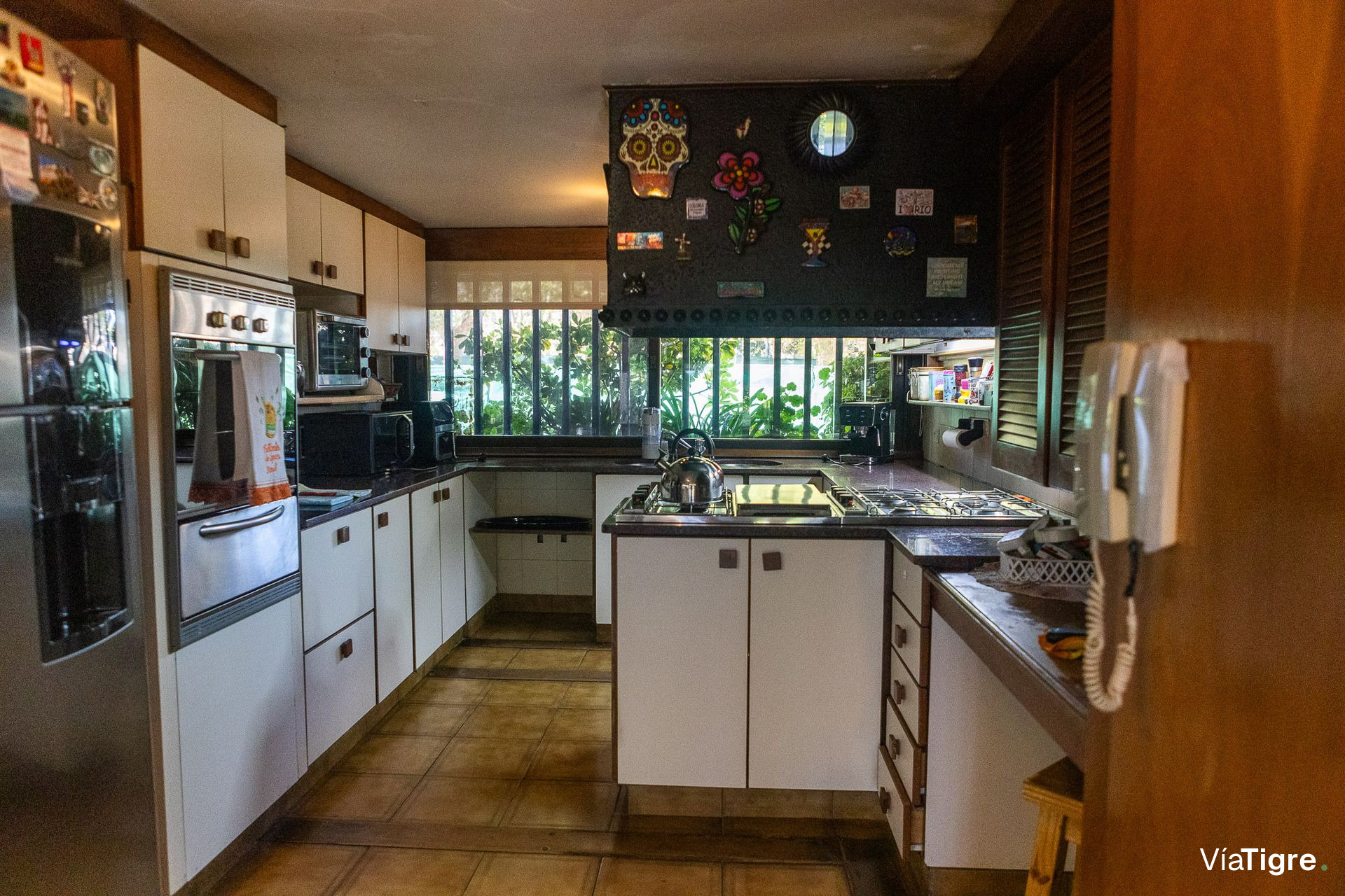 Imponente Chalet 7 Amb En Punta Chica Con Pileta