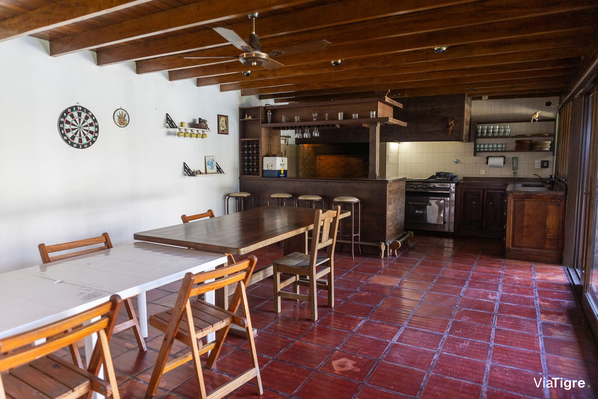 Imponente Chalet 7 Amb En Punta Chica Con Pileta