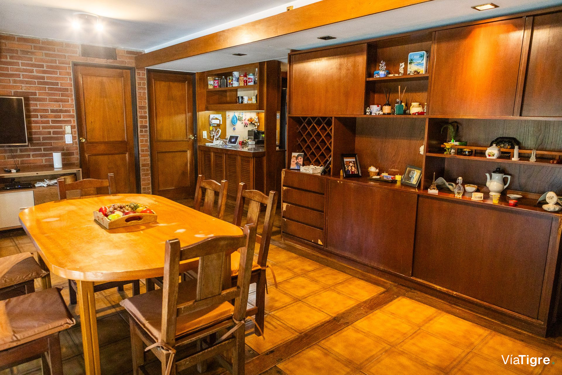 Imponente Chalet 7 Amb En Punta Chica Con Pileta