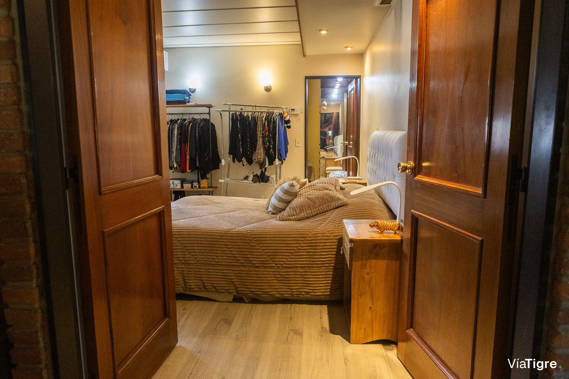 Imponente Chalet 7 Amb En Punta Chica Con Pileta