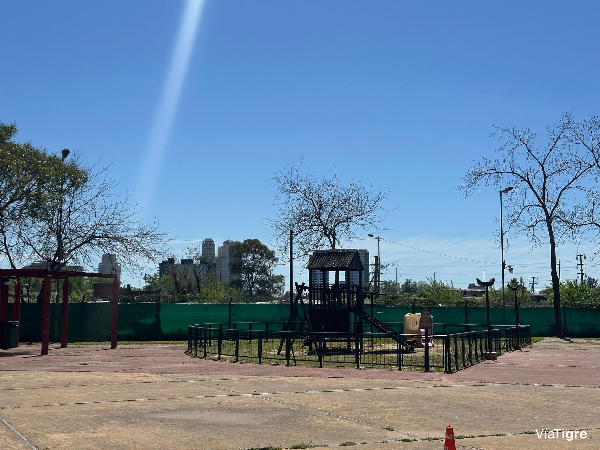 Imponente Chalet 7 Amb En Punta Chica Con Pileta