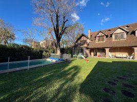 Alquiler 2 AMB OLIVOS COCHERA PILETA-AV LIBERTADOR