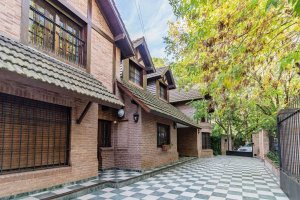 Alquiler 2 AMB OLIVOS COCHERA PILETA-AV LIBERTADOR