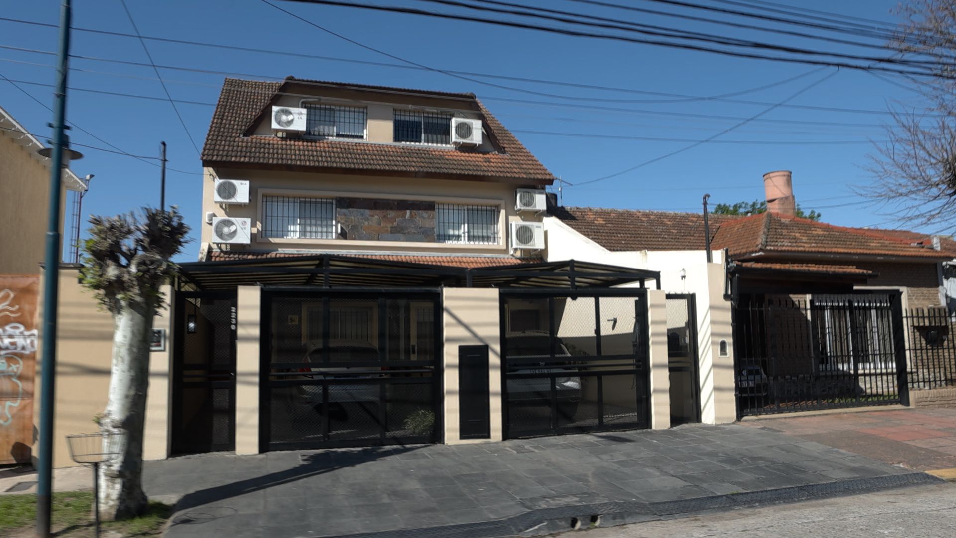 Venta duplex en Martínez 5 amb. con pileta