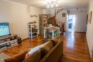 Duplex for sale in Martínez, 5 rooms with pool