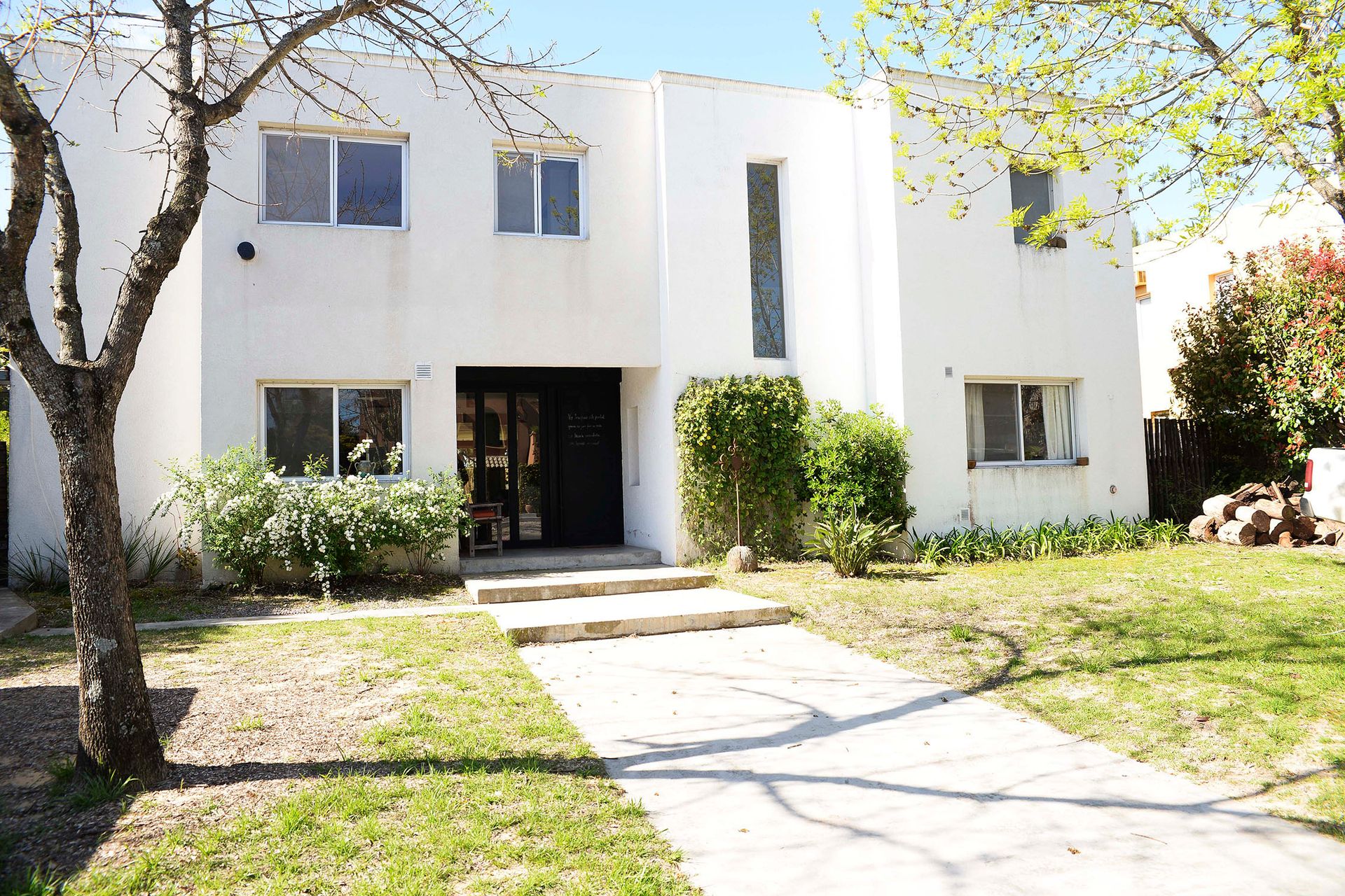 House for Sale in Santa Clara Villanueva Neighborhood