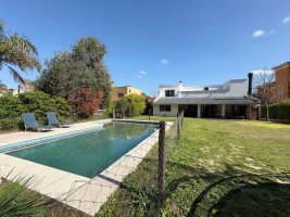 House for Sale in Santa Clara Villanueva Neighborhood