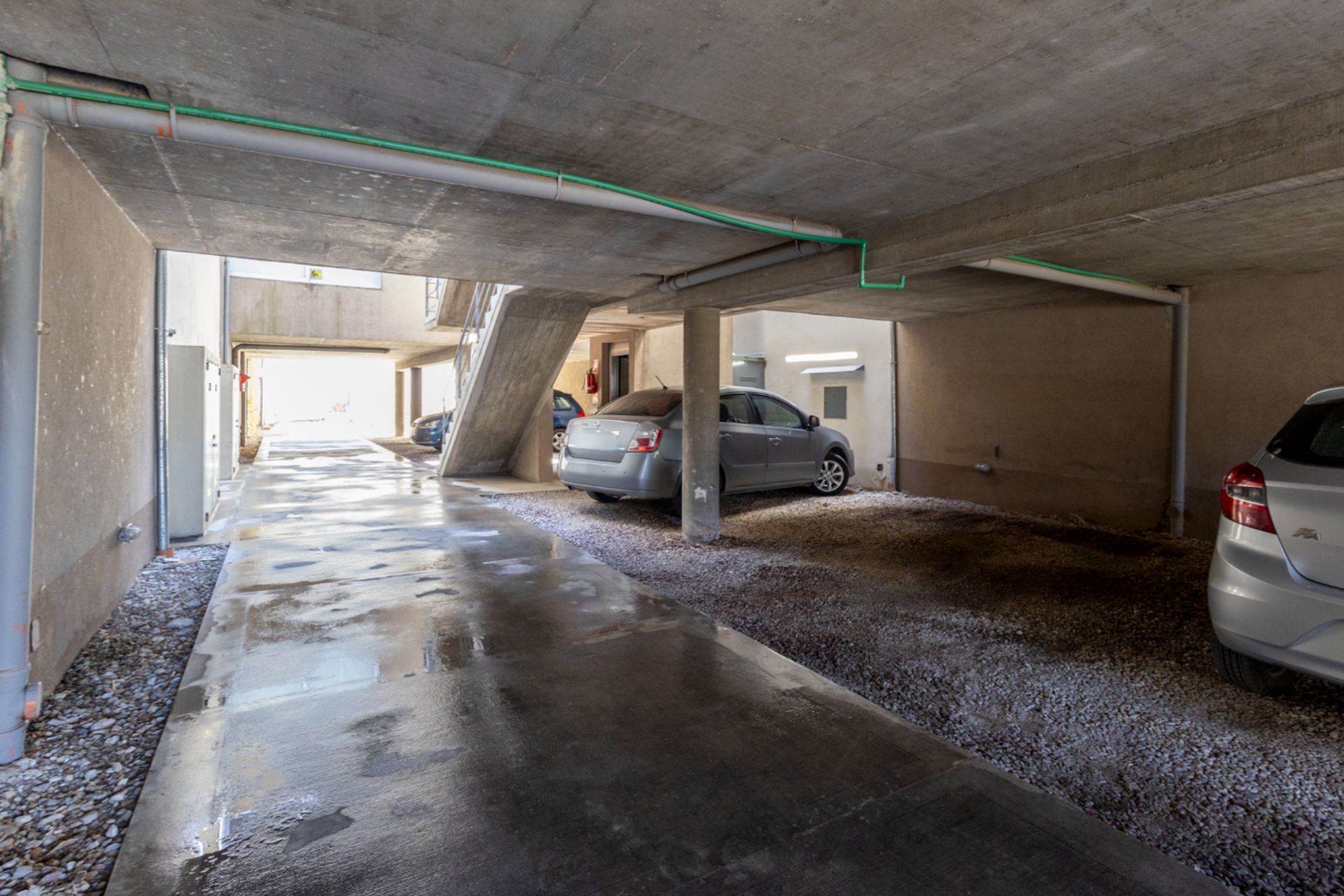 Depto 2 amb duplex FRENTE + COCHERA en La Calabria