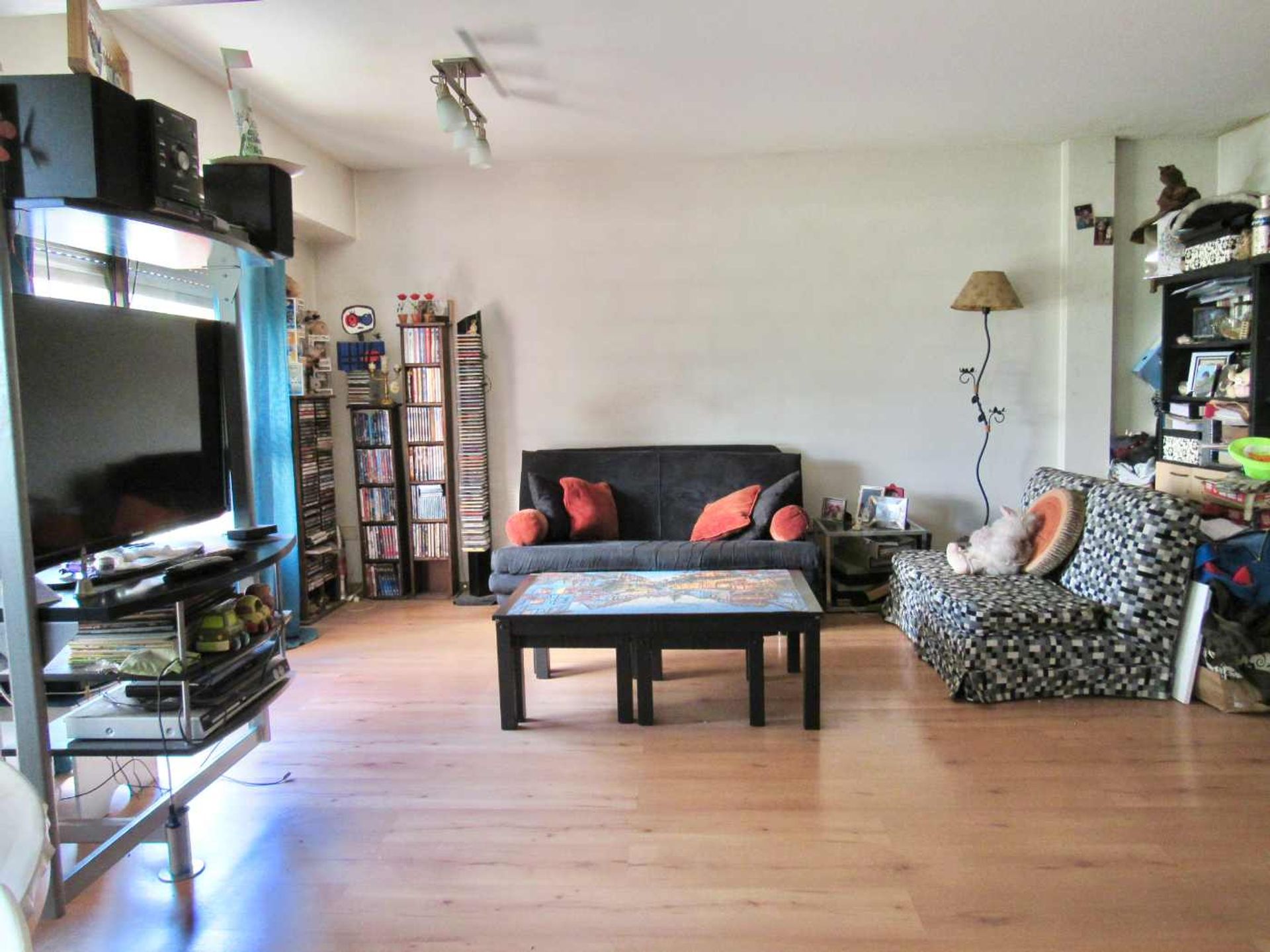 Depto 2 amb duplex FRENTE + COCHERA en La Calabria