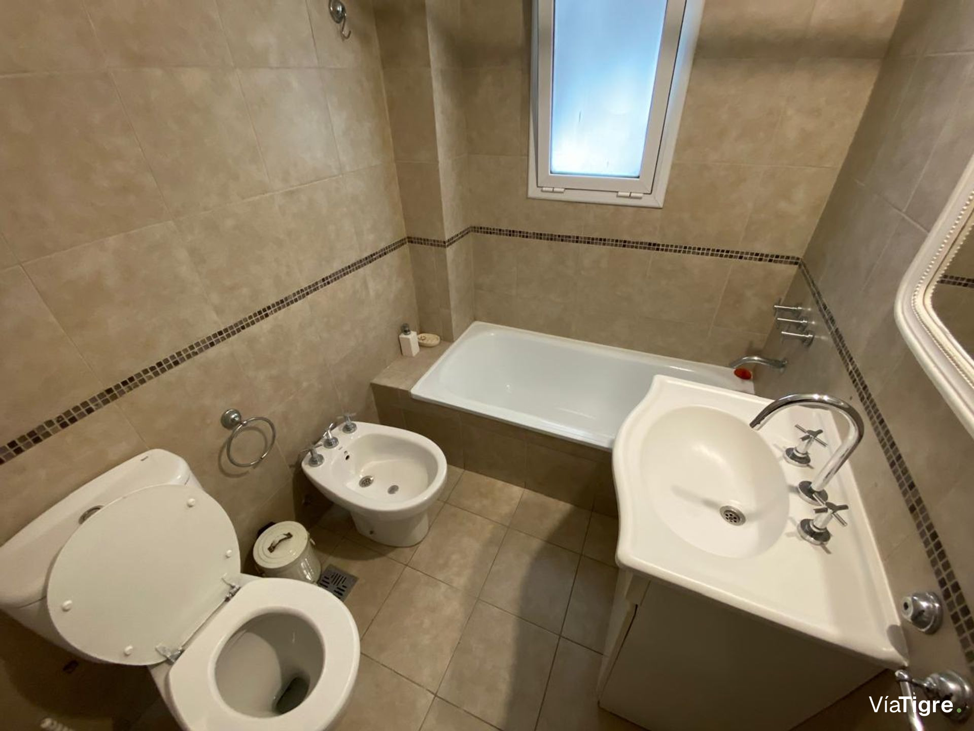 Departamento 2amb. 52m2 ALQUILER Victoria Cochera