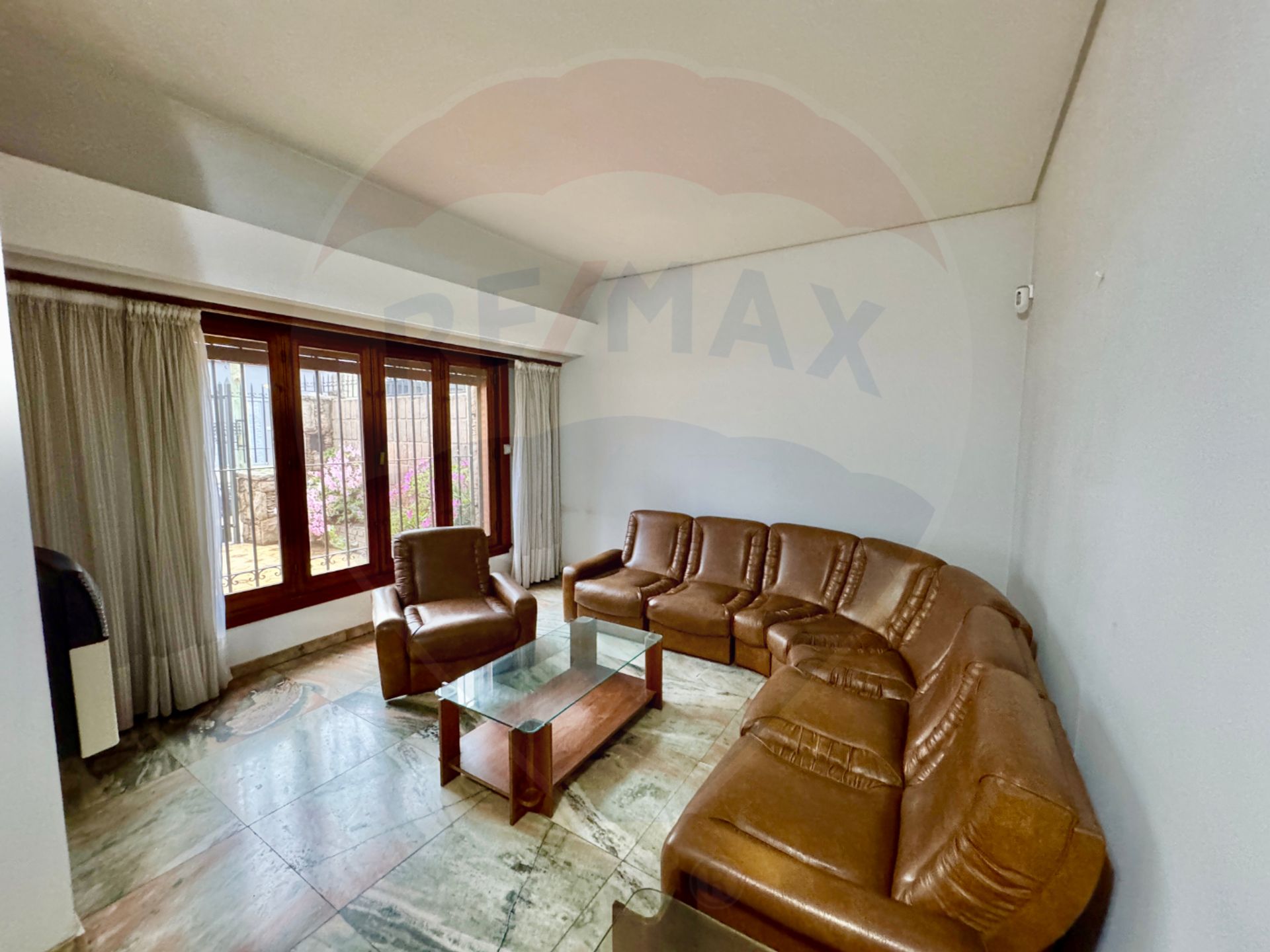 Venta Ph Tipo Casa Al Frente 3 Dormit V. Adelina