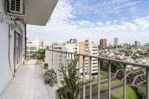 Venta Depto Triplex. Quincho Y Cochera. Olivos