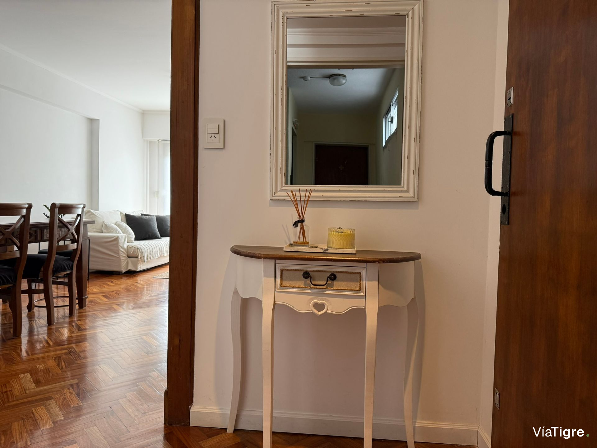 Venta depto 4 amb Martinez, semipiso