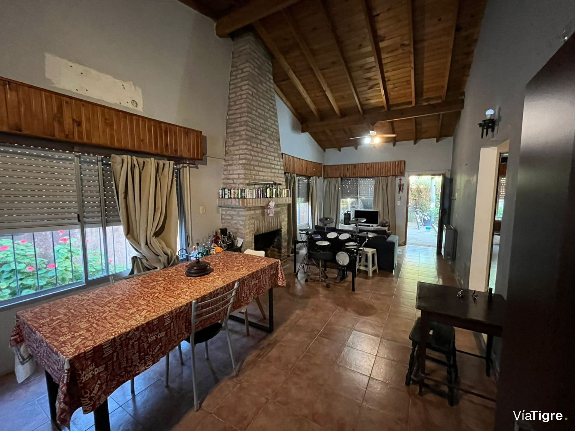 Venta Casa 3 Amb Parque Y Pileta En Benavidez.