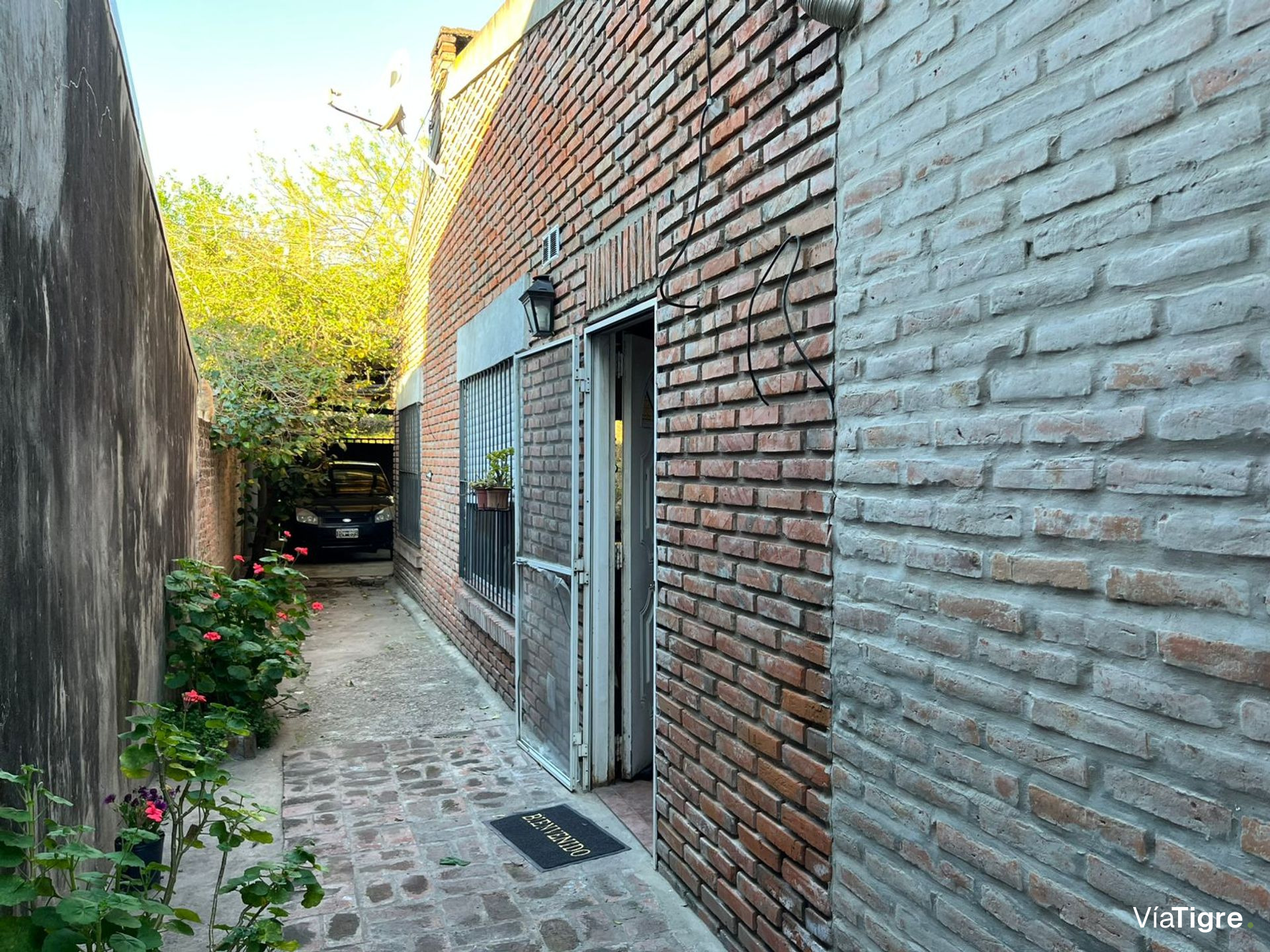 Venta Casa 3 Amb Parque Y Pileta En Benavidez.