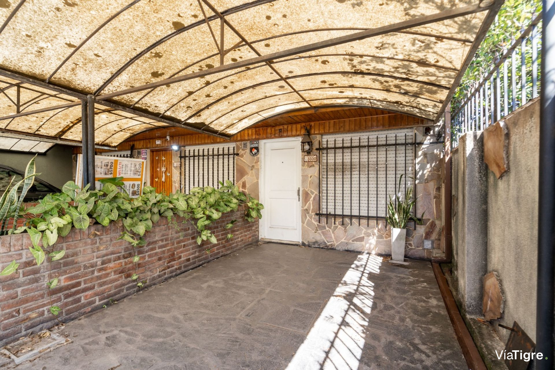 Venta Casa 4 Ambientes Patio Cochera Carapachay