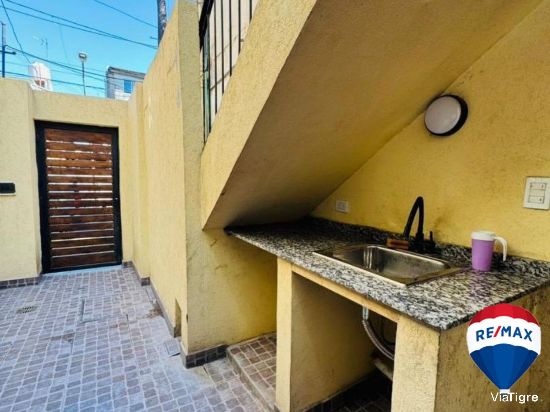 Venta Casa 4 Ambientes Patio Cochera Carapachay
