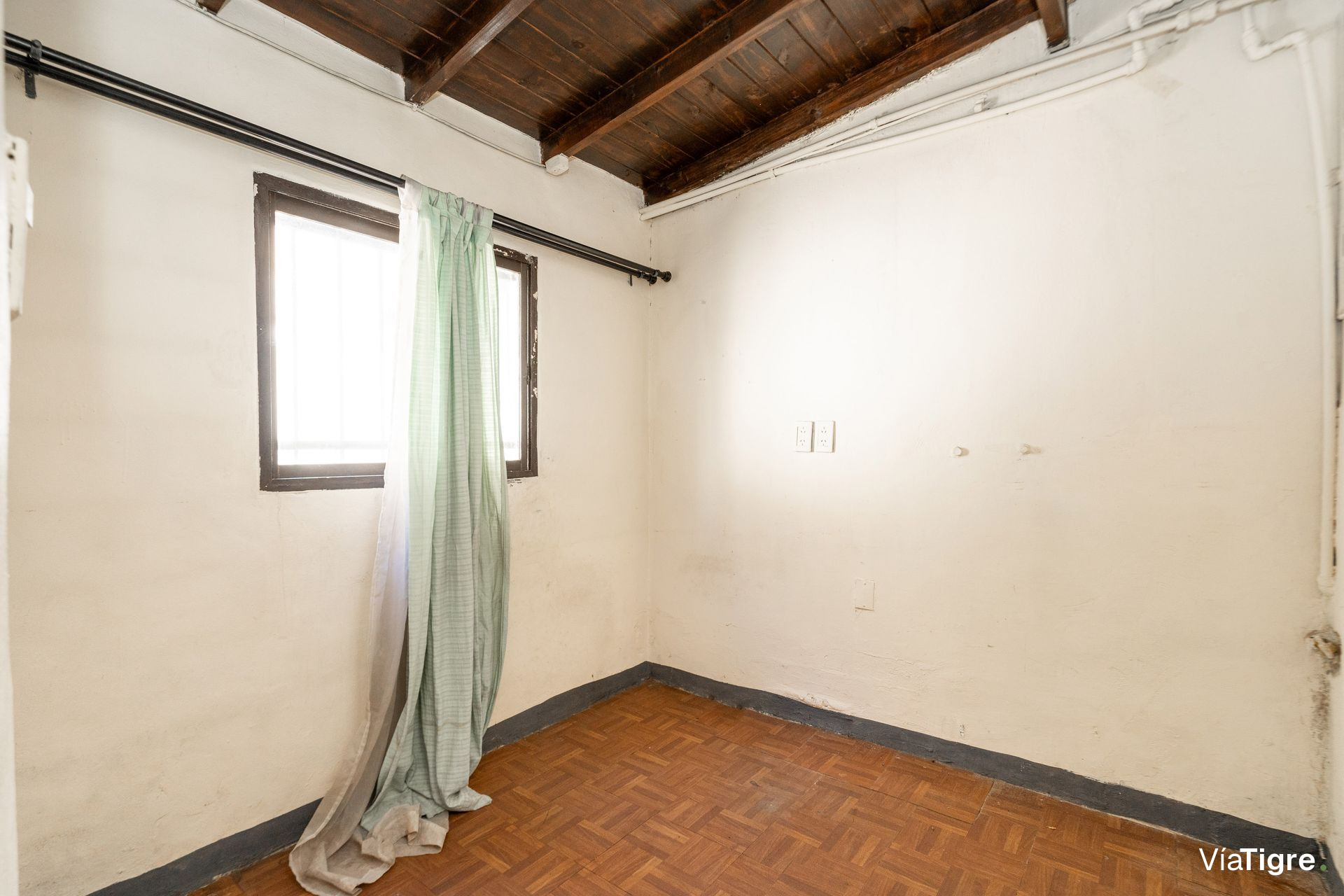 Venta Casa 4 Ambientes Patio Cochera Carapachay