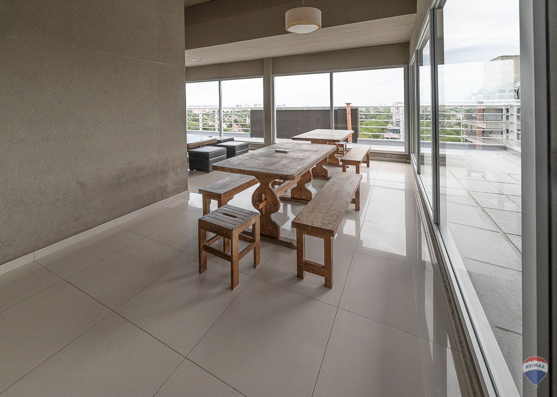 PH de 3 ambientes con terraza, quincho y cochera