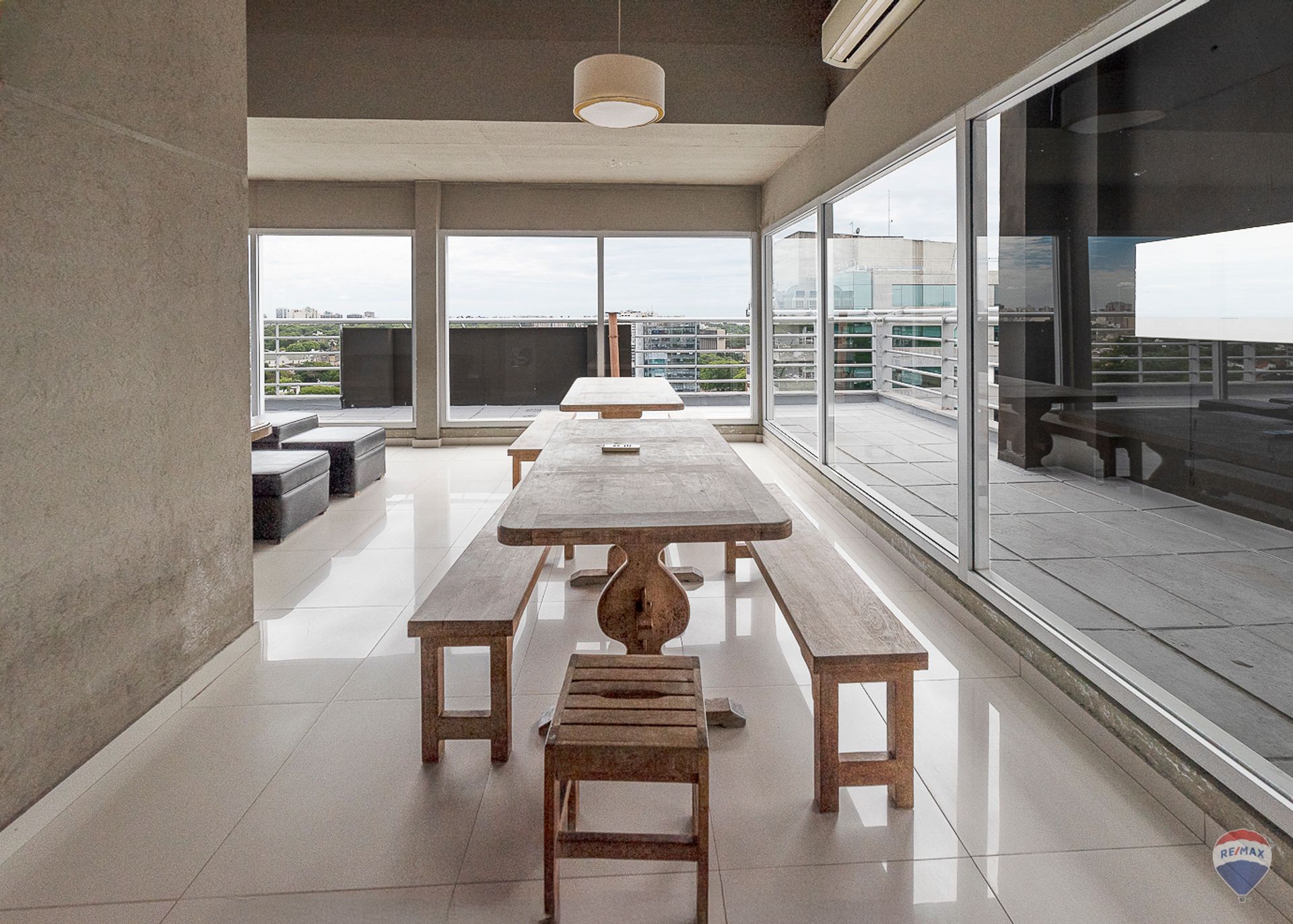 PH de 3 ambientes con terraza, quincho y cochera