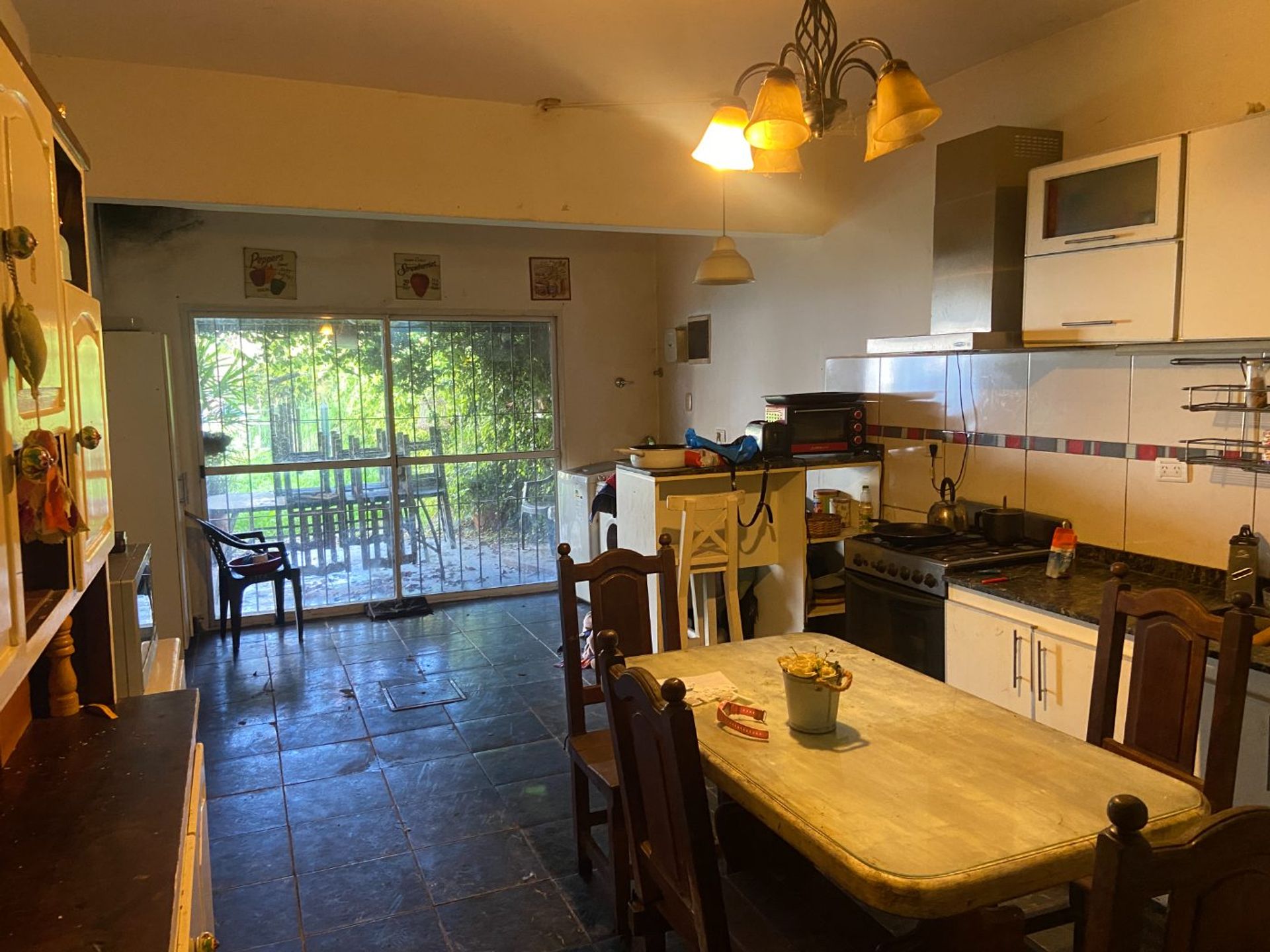 Casa 6 Ambientes En Venta D.torcuato Patio Pileta