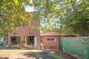 House for sale Benavidez Center