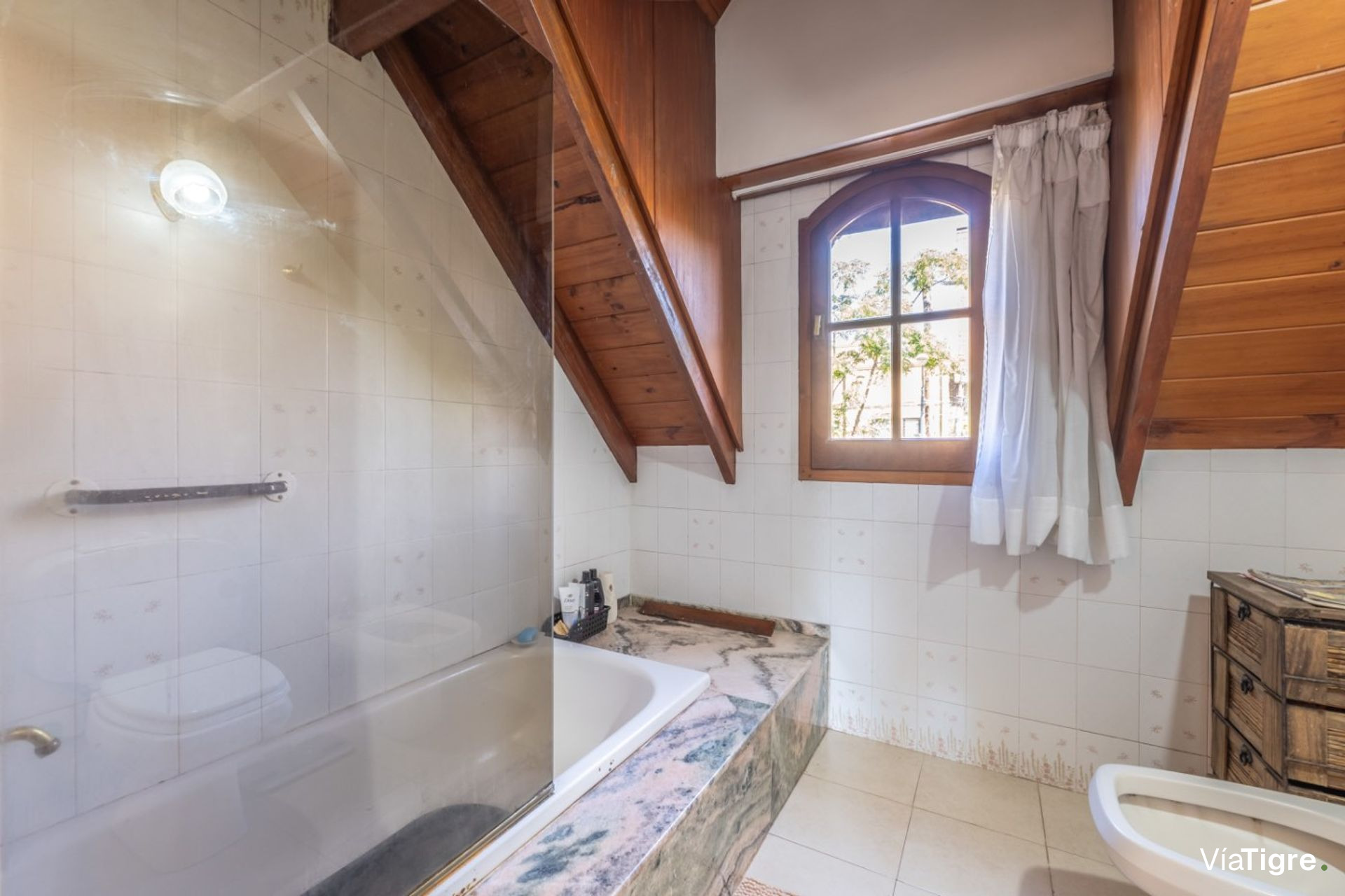 Venta De Dos Cocheras Descubiertas San Isidro