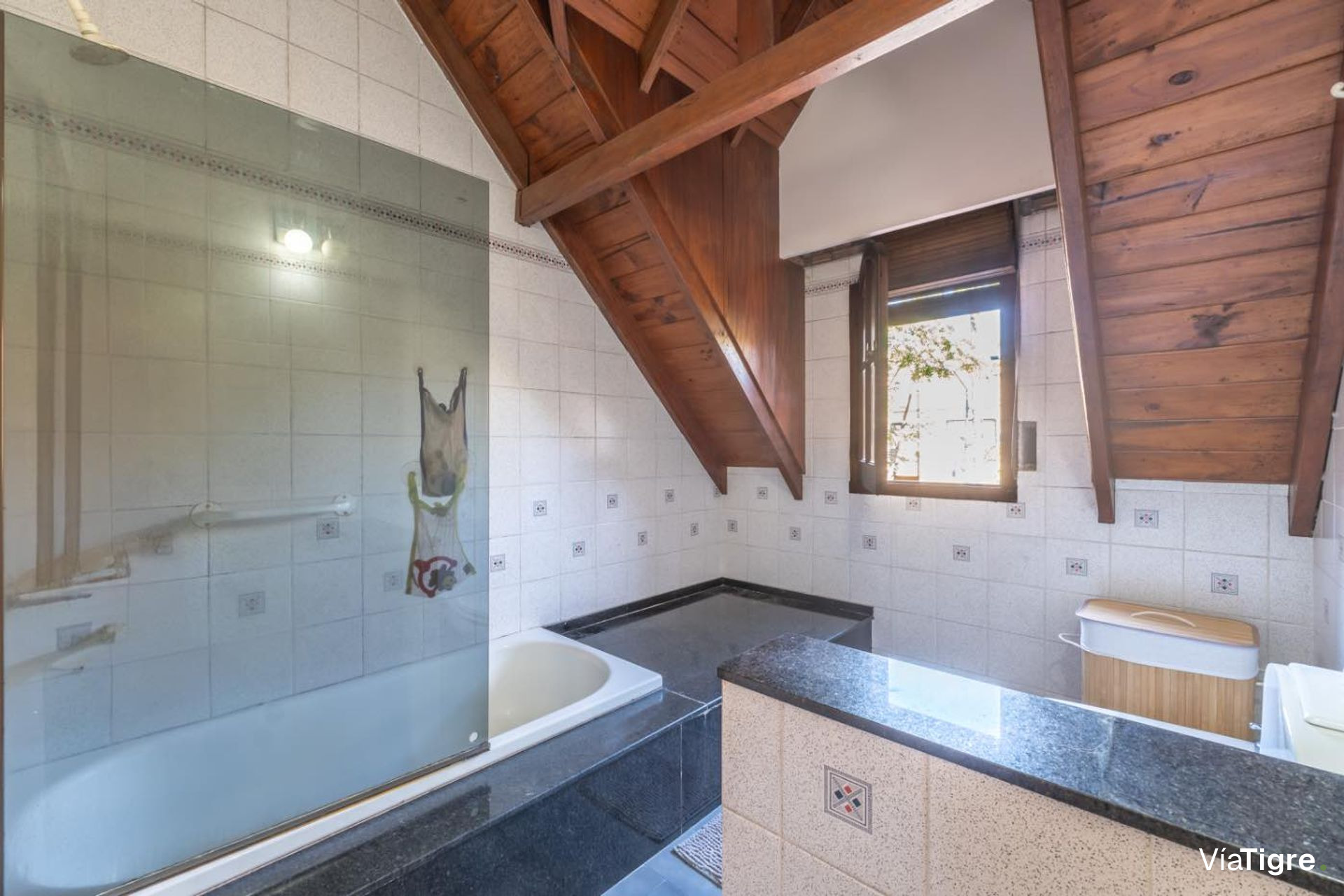 Venta De Dos Cocheras Descubiertas San Isidro