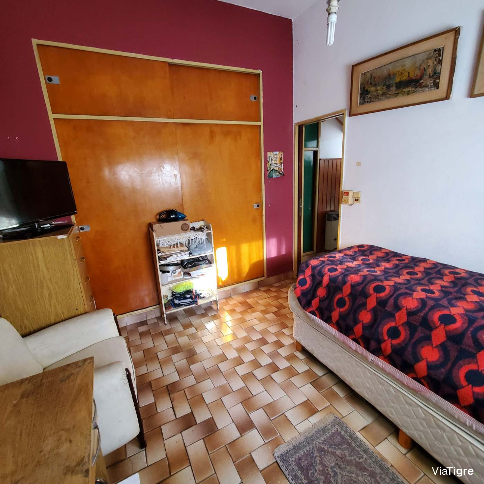 Vende casa de 5 amb. con pileta en Villa Adelina